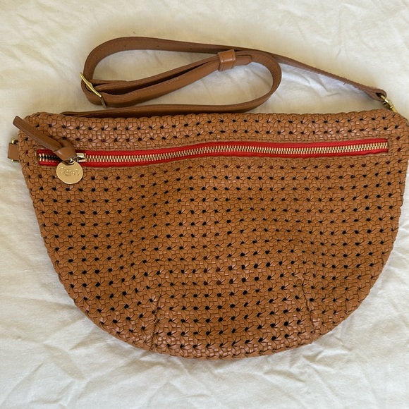 Clare V. Grande Fanny Tan Rattan Leather with Red Zipper - Picture 7 of 12